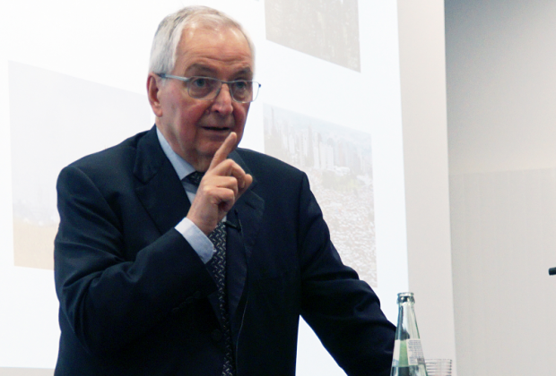 Prof- Klaus Töpfer beim Vortrag über die Agenda 2030. Foto: Pascal Becker