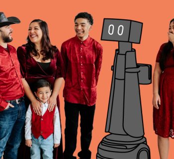 Glückliche Familie mit dem Haushaltsroboter Xiaowei